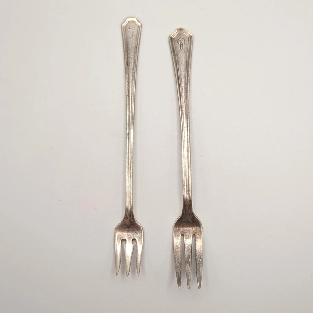 Victor S Co Berkeley-Carteret Hotel Silverplate Cocktail Forks Set of 2 6